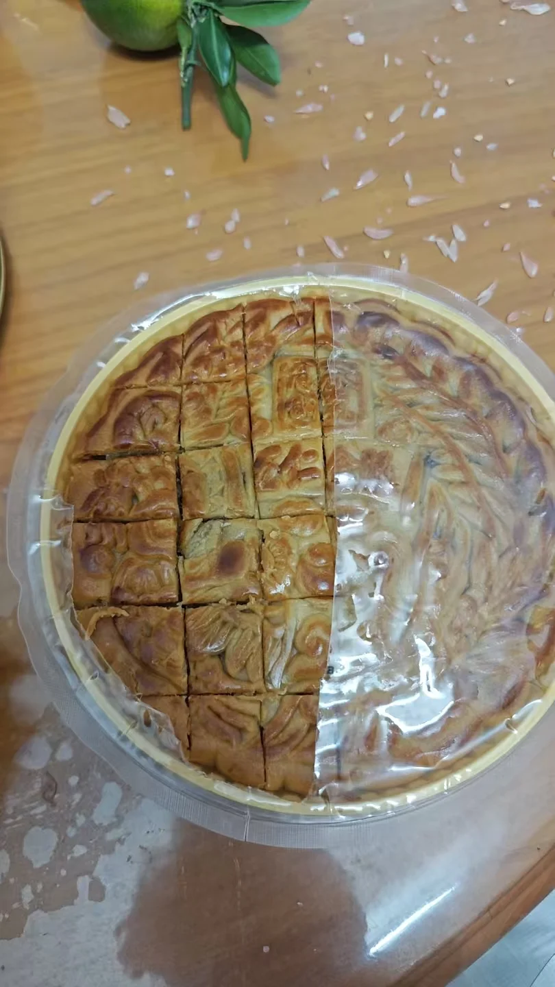 统统闪开，广东靓女的宵夜来啦！问你怕不怕