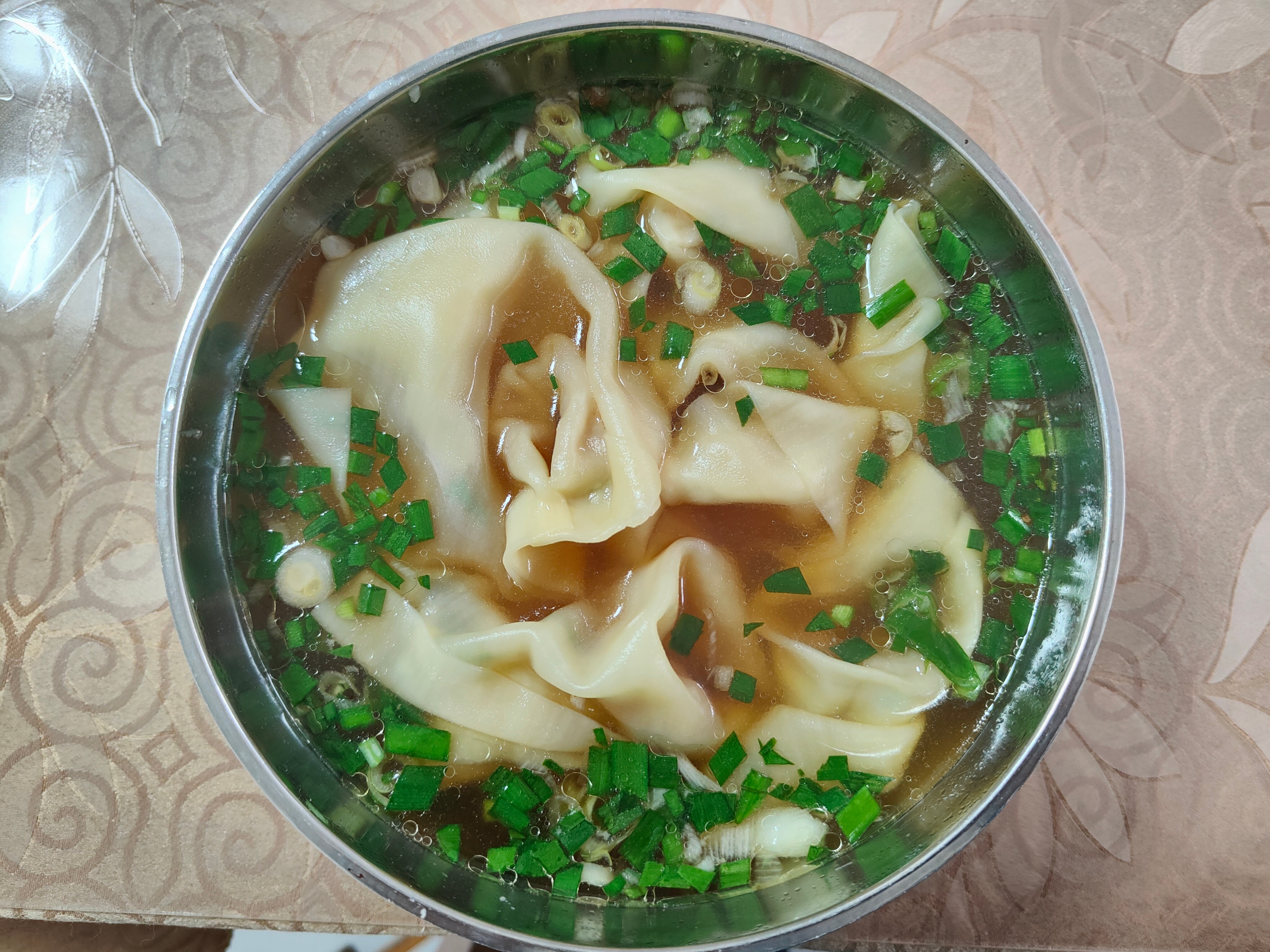 吃个饺子，走走路，图6这个真不错 ​​​