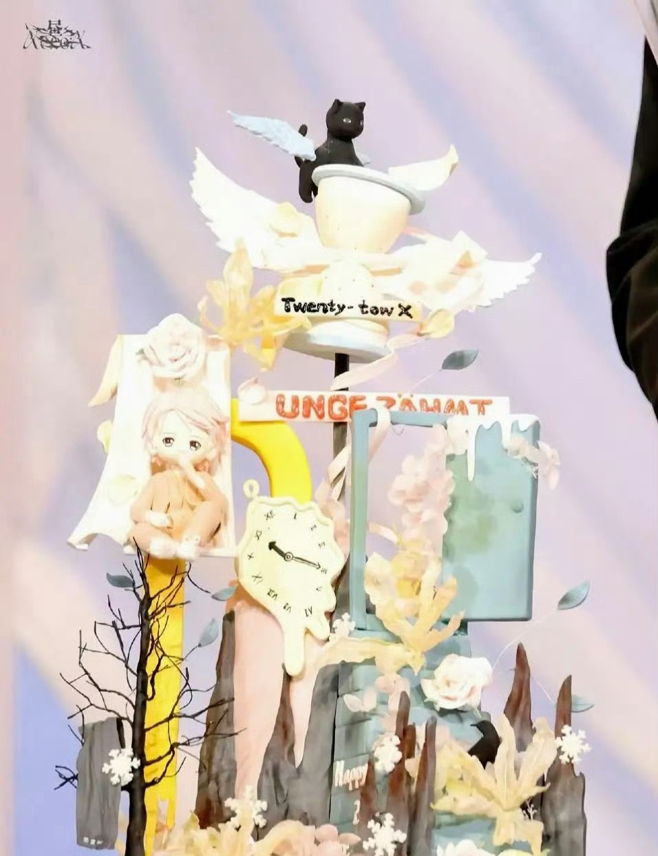 sdfj工作人员给我整笑了 two都能写错 出图的时候又悄悄p回来 