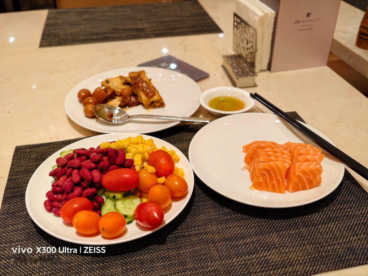 减脂餐，吃完游个泳！