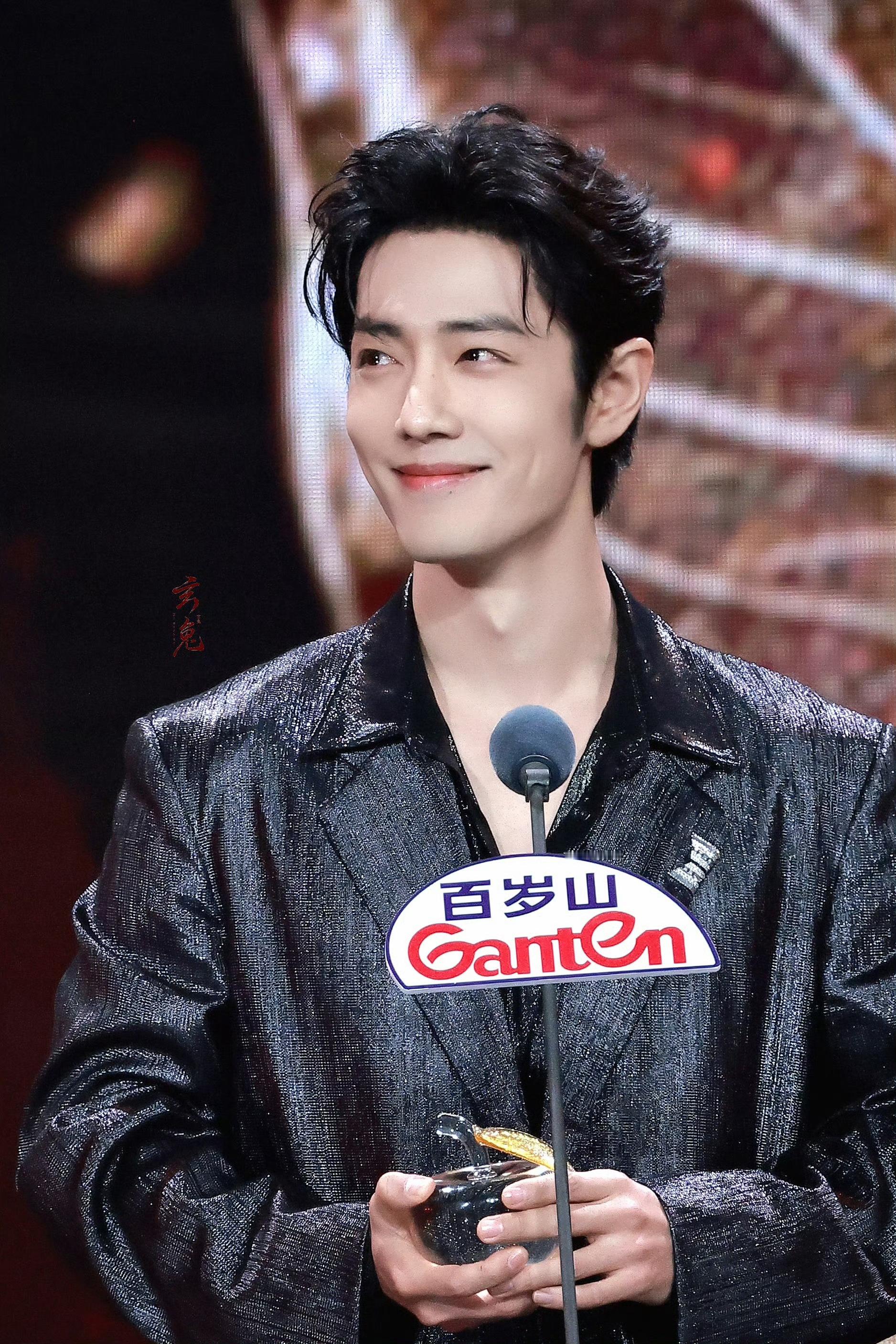 肖战💥肖战SMG视帝 酒窝里藏的不是酒，是视帝的荣耀☝🏻 肖战 黄金时代