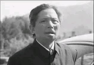 谁能想到啊！一个被写进烈士名单、抚恤金足足发了十几年的英雄，居然在丹东一个村口，