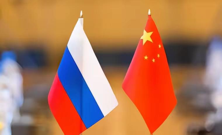 伦敦这次是真懵了。本想制裁俄罗斯，顺手再吓唬一下中国，结果直接被北京一句话怼回去