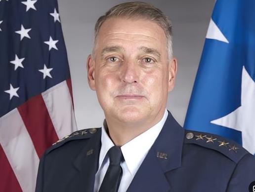 中国忍的时候，中美打不起来。中国不忍的时候，中美有打起来的风险。但中国忍了你美国