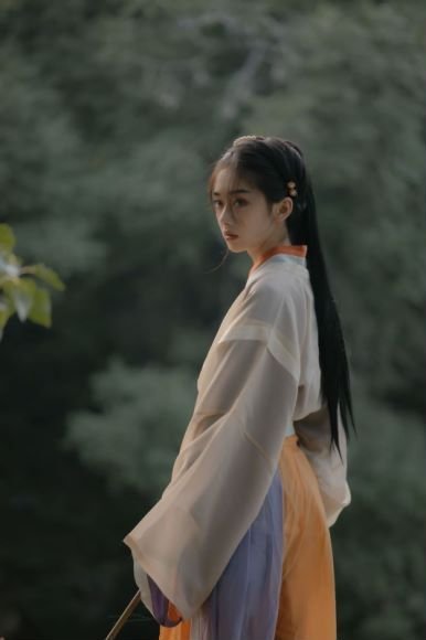 #王影璐单曲循环周深新歌#王影璐也一定代表的是冯宝宝的想法，冯宝宝一定也想听周深