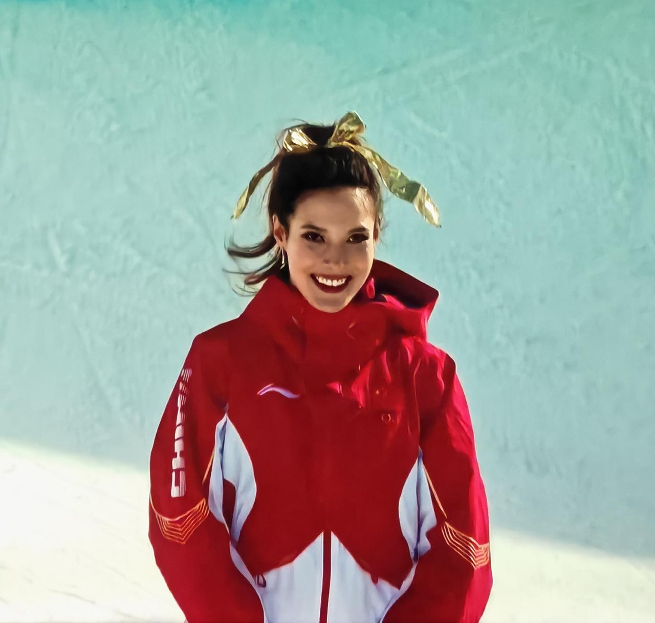 中国姑娘太给力了！谷爱凌、李方慧接连突破自我，以完美表现包揽冬奥会自由式滑雪女子