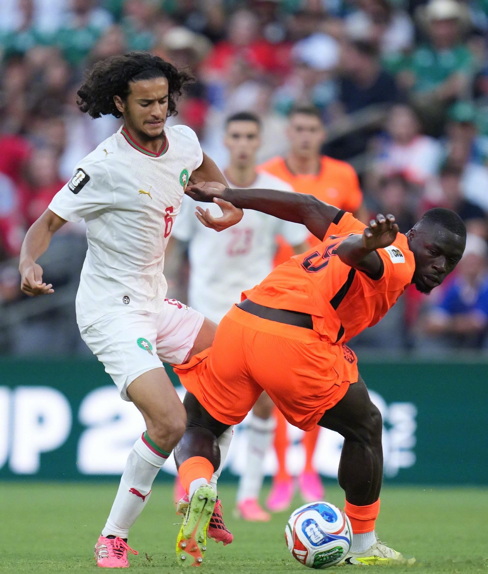 2026美加墨世界杯16强已定7席，美洲球队豪取4席成为最大赢家。东道主加拿大与