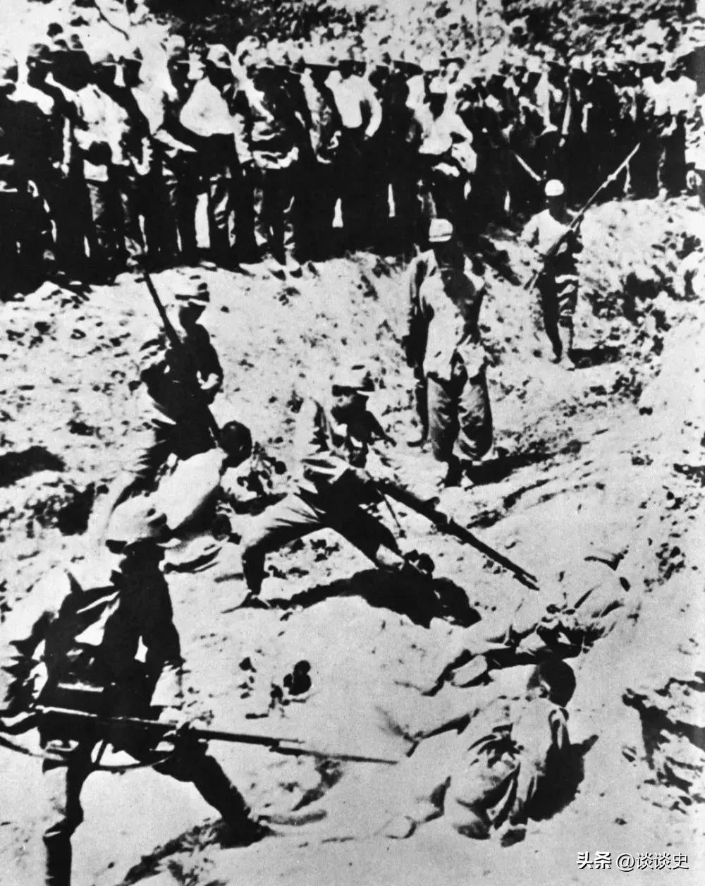 曾有个日本人问了一个挺尖锐的问题：如果日本入侵中国是不对的，那么汉人入侵满洲，蒙
