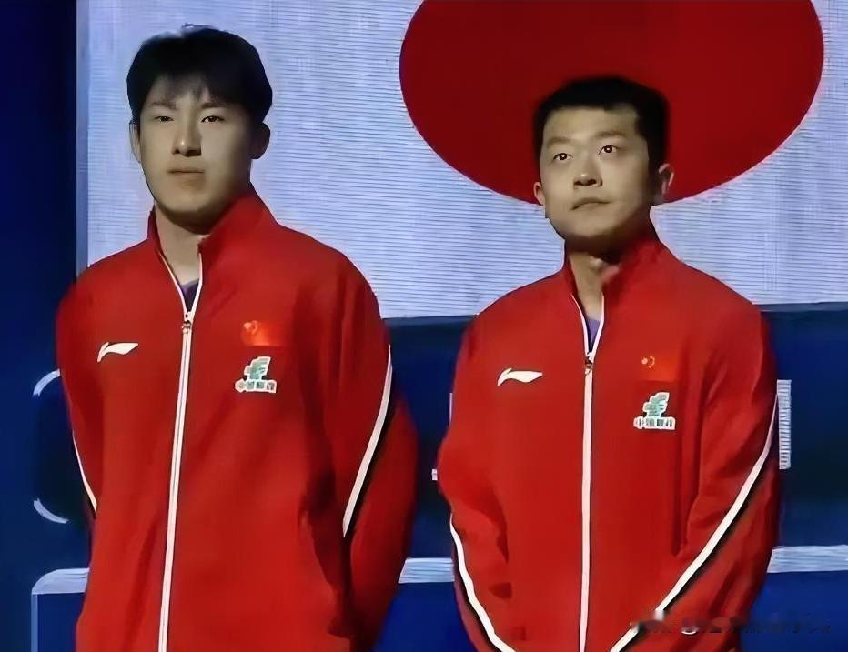 全网爆赞！亚锦赛颁奖突发国旗乌龙，两名国乒小将硬核守底线！

2026年10月2