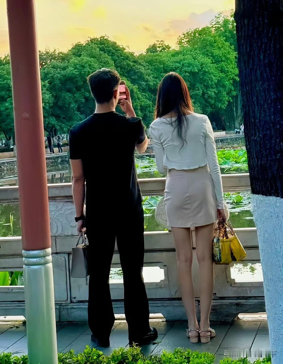 家庭里面管钱很累的！很多人不能理解，夫妻关系从男方不交工资不给钱给女方开始变坏，