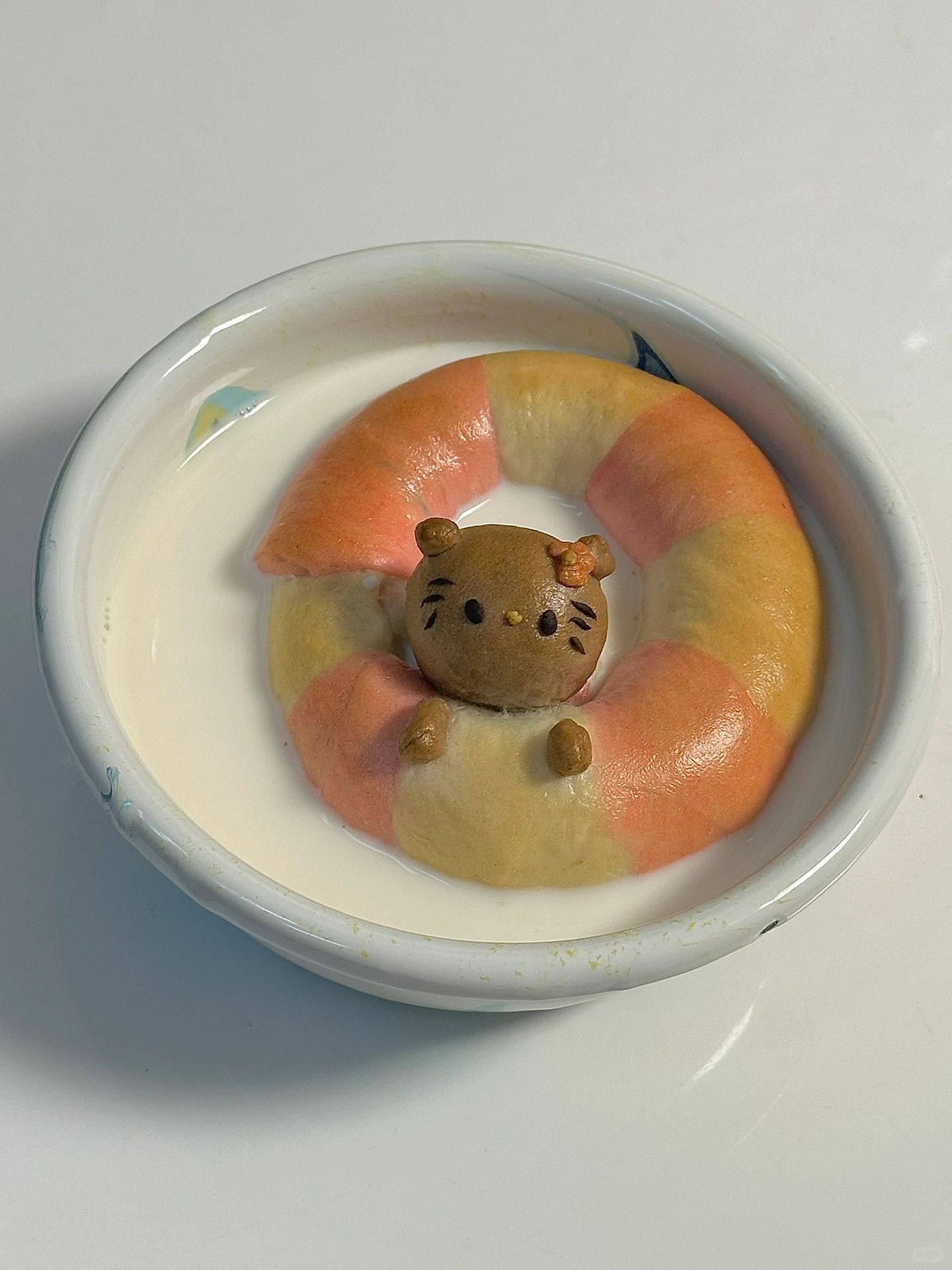 黑皮Hello Kitty贝果