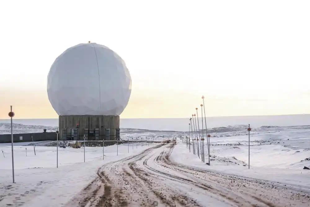美欲在格陵兰岛布“金穹”！俄方亮态度，特朗普算盘被戳穿
 
“谁也不能忽视格陵兰