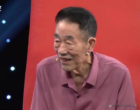有点让人想不明白的是，杨少华先生都是那么高龄的一个人了，为啥还经常帮儿子出镜带货