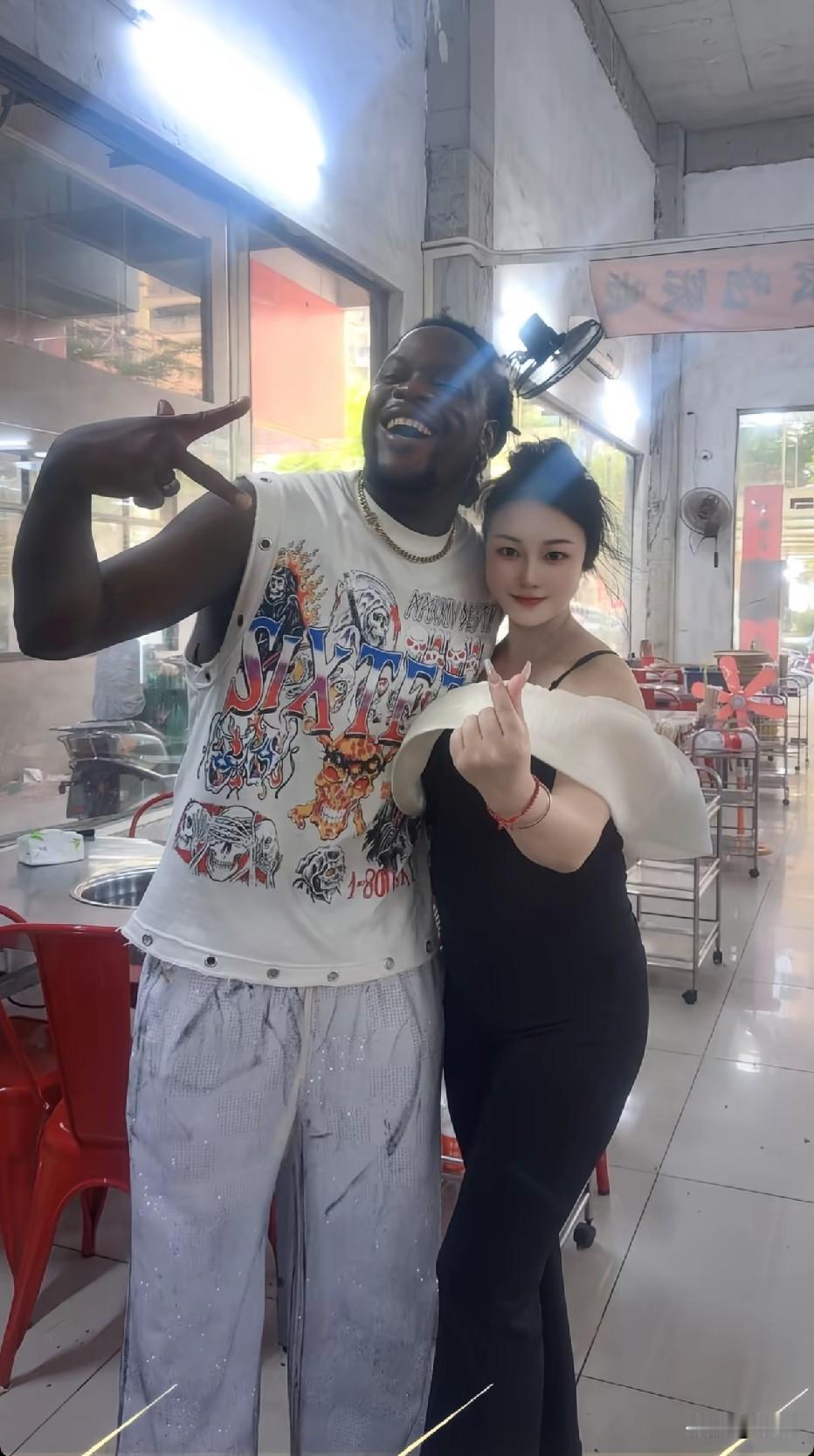 夫妻相真般配，什么时候带可以去见父母啊？结婚了快年底了，可以去见公婆了哦