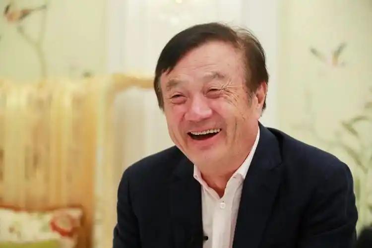 任正非当着所有人的面，说了句大实话：现在还有人喊着不要学英文，可农村孩子要是真不