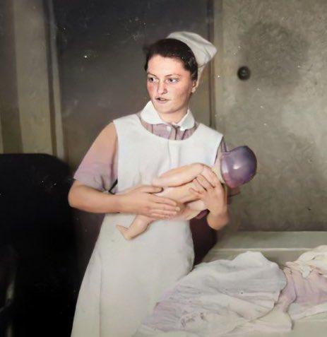 护士玛丽·菲卡奇科娃至少杀害了10名婴儿，她因婴儿的哭声而恼怒，残忍地捏碎了他们