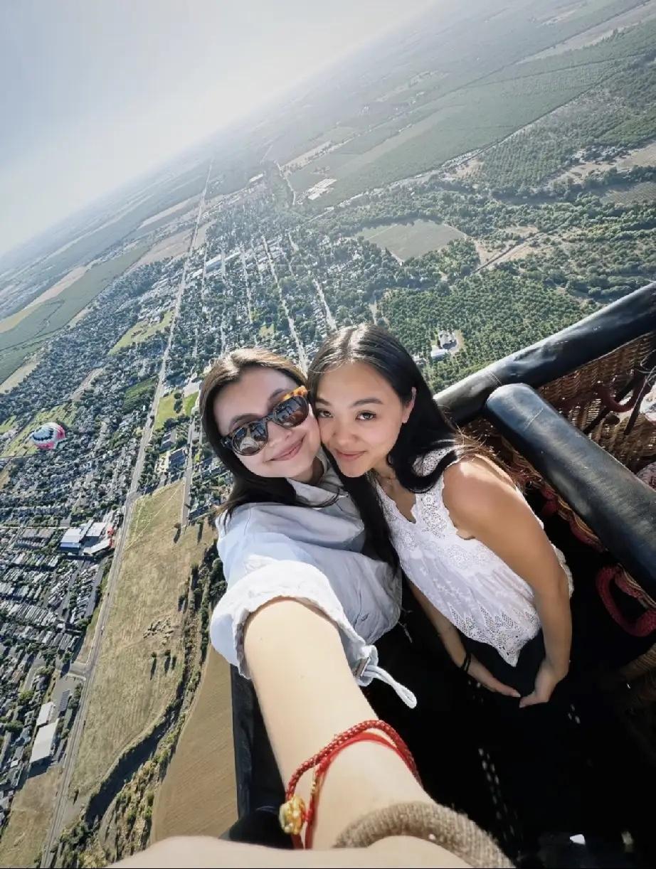 李连杰与利智的大女儿Jane Li晒出凌晨4点多旅行的照片，原来是在美国加州的那