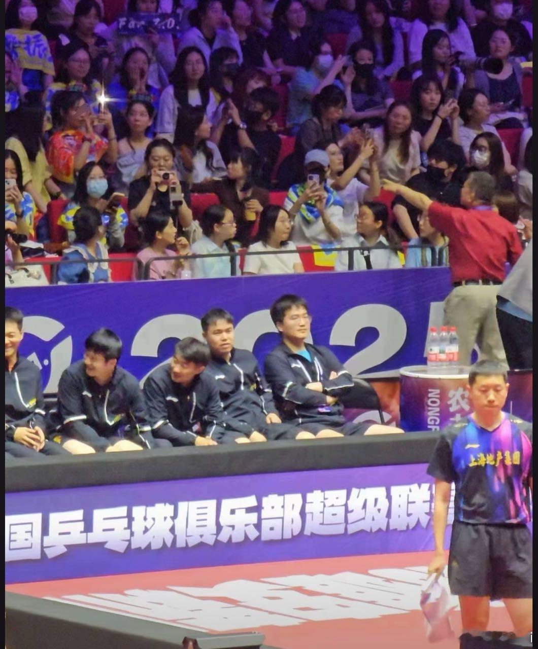 怎么这么多闪人 ​​​
