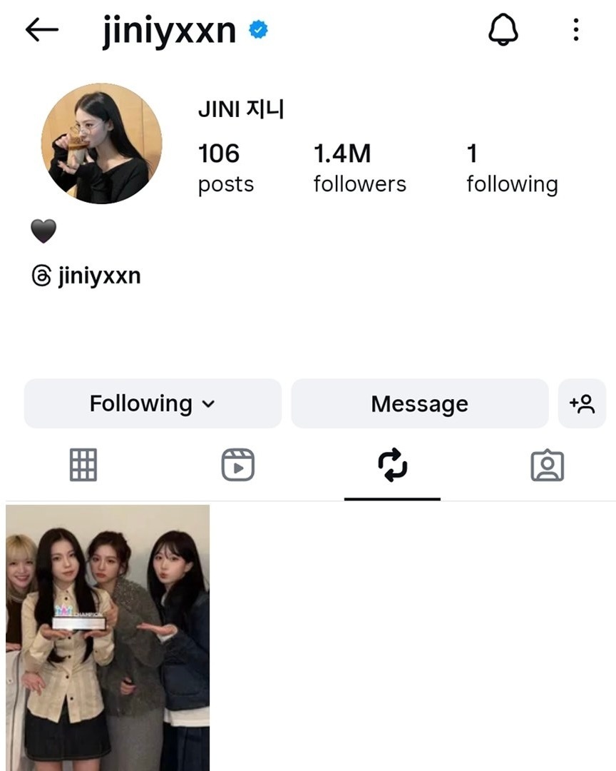 nmixx前成员JINI手滑转发了nmixx合照 ​​​