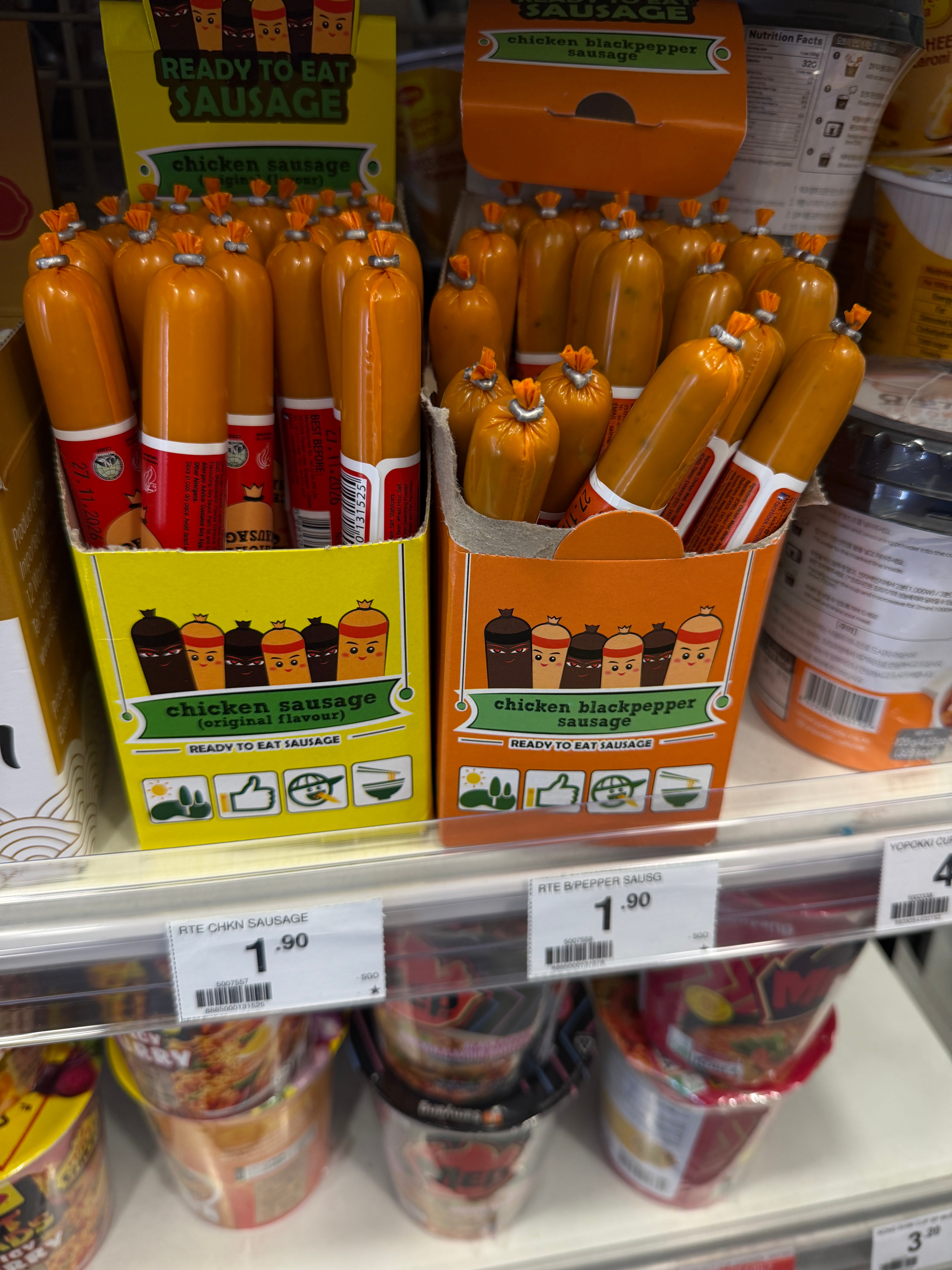 6:30到新加坡，提前到了宾馆，提前入住要出170新币（等于一晚价钱），如果憋到