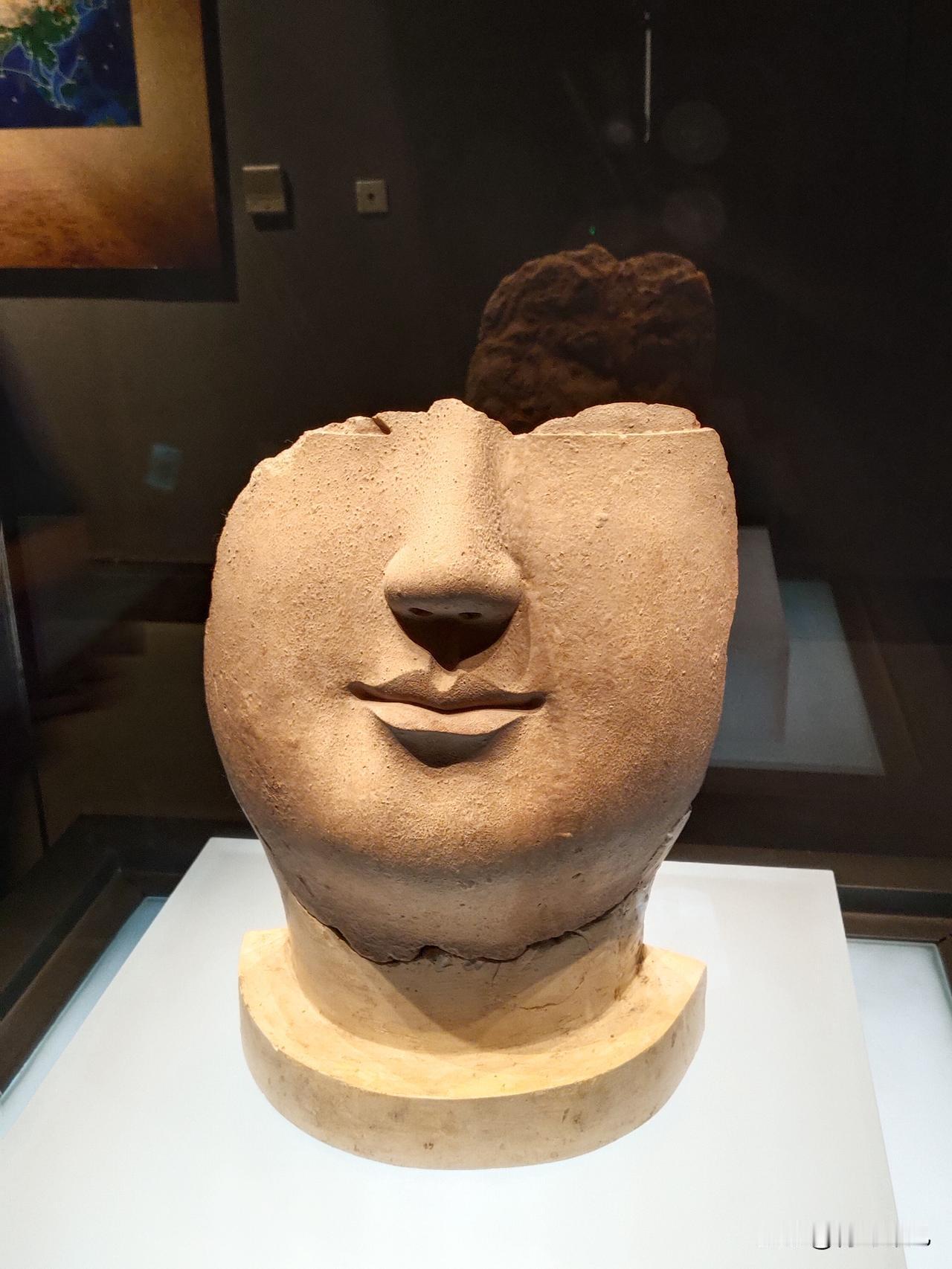洛阳很好，热是真热，但餐桌上为何没餐巾纸呢？

出发洛阳，打卡了老君山、洛博、龙