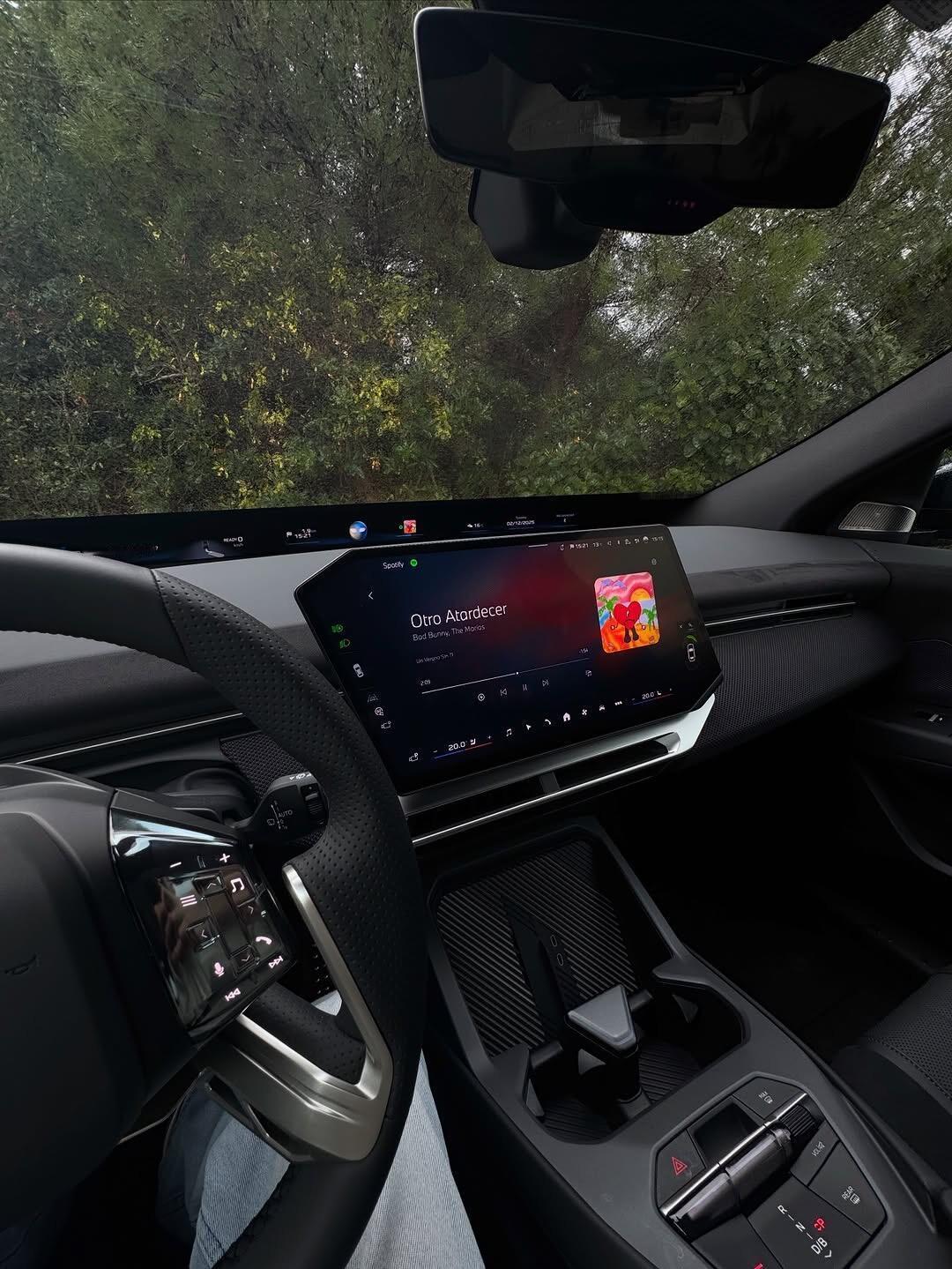 喜欢宝马ix3的特别之处，内饰很有科技感，整体内饰设计看下来是真的帅！