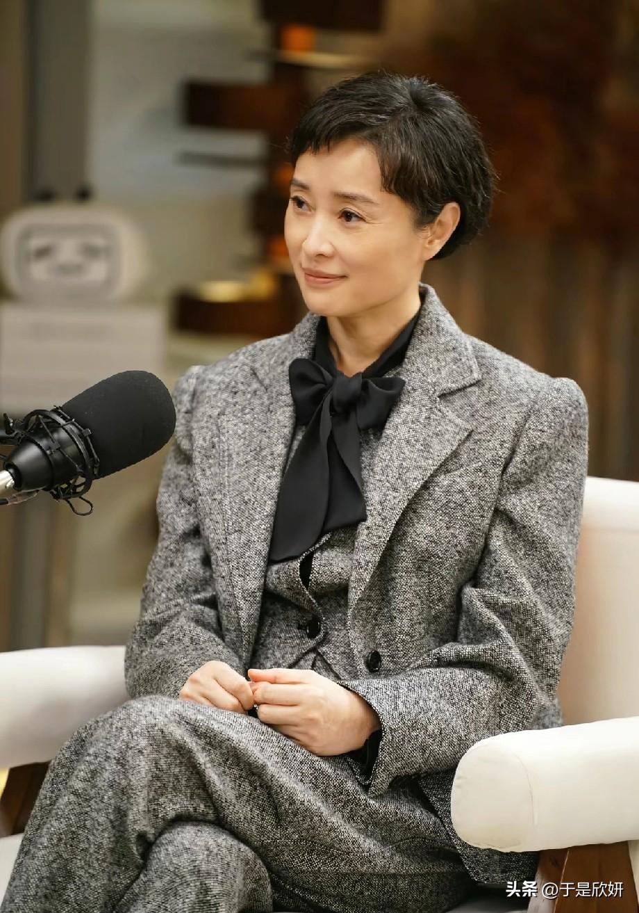 吴越的演技从出道就十分出色，相貌在年轻时不特别出挑，但岁月沉积，越来越有味道晒图