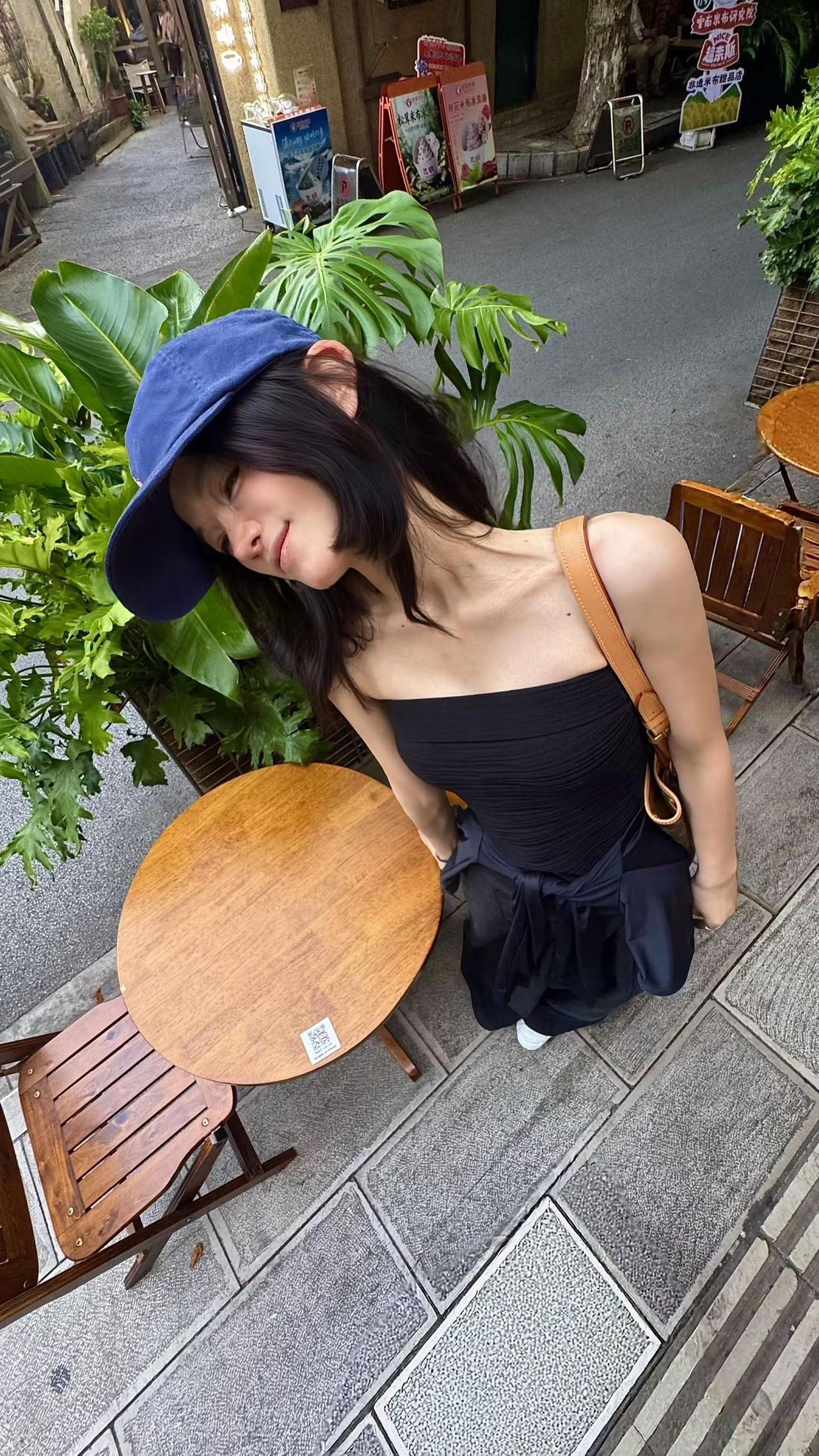 “用减法生活 用加法爱人”