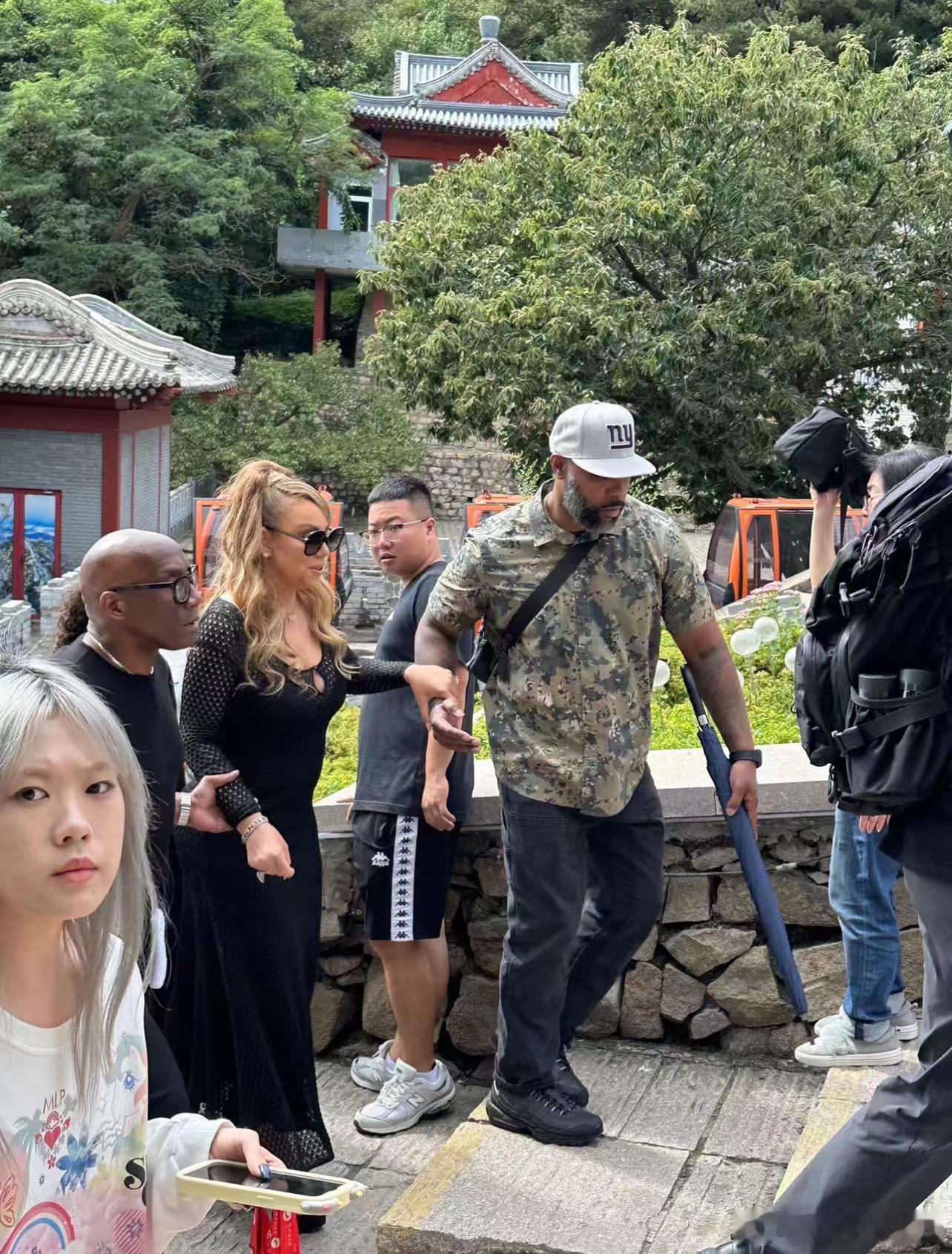 #牛姐穿高跟鞋爬长城##mariah carey##花式刷片挑战# 今天上午，“