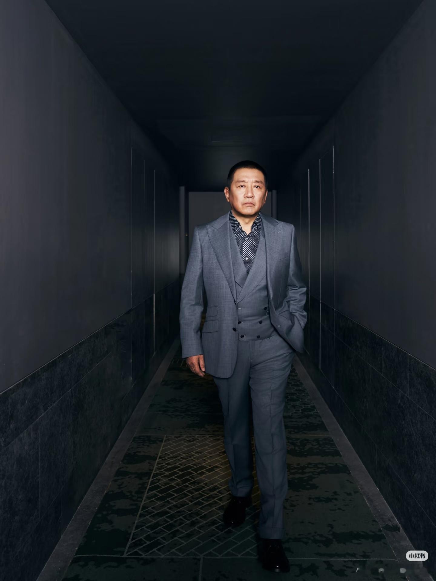 内娱出真人版猫和老鼠了方圆八百米定档 家人们！《方圆八百米》这剧情也太绝了，妥妥