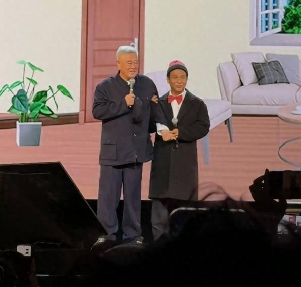 本山大叔的成功就在于接地气，贴近百姓生活，这是根本。
 
文艺来源于生活，服务于