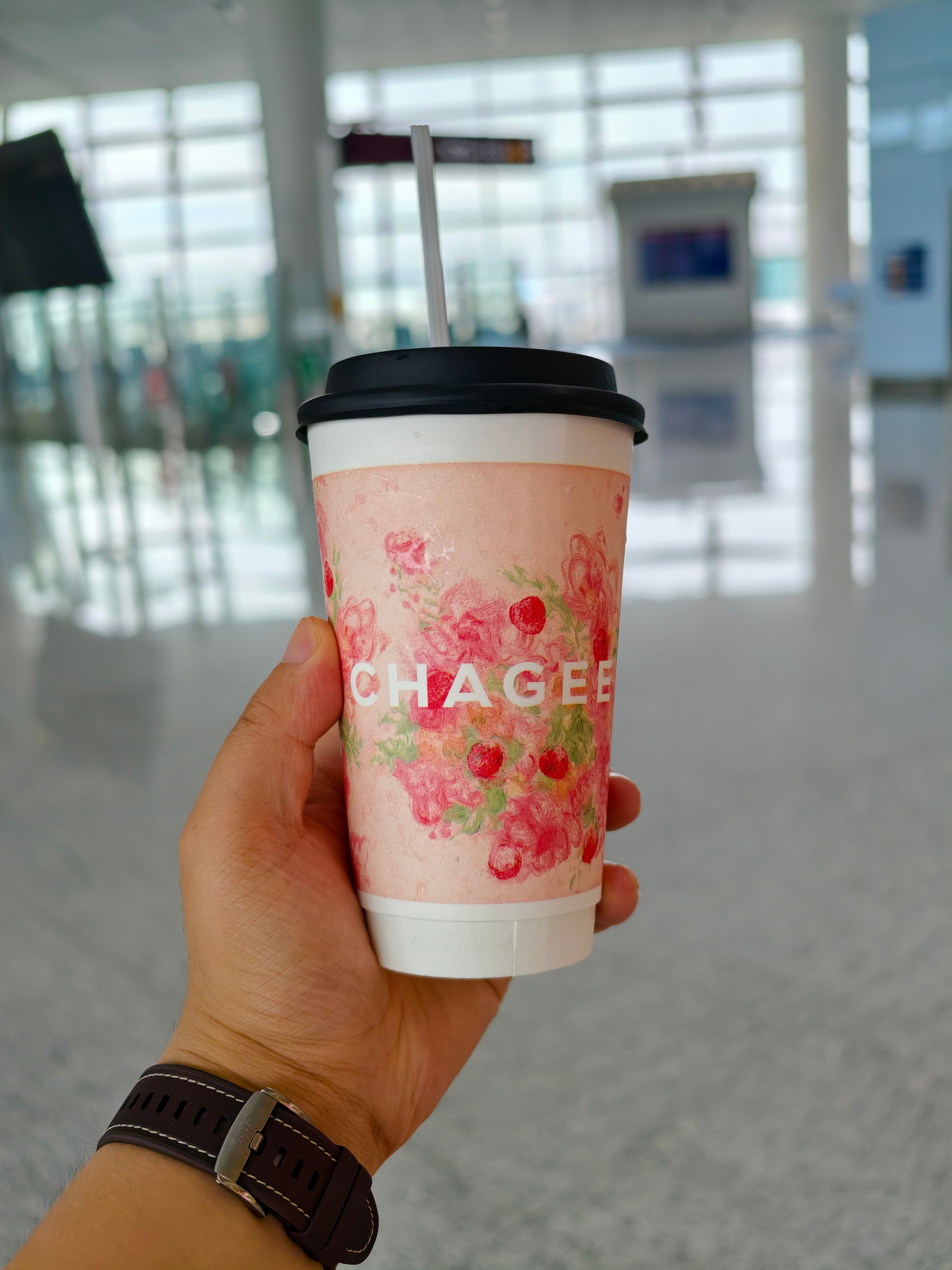 机场性价比最高的反而是霸王茶姬，就是品类比较少[喵喵]  ​​​