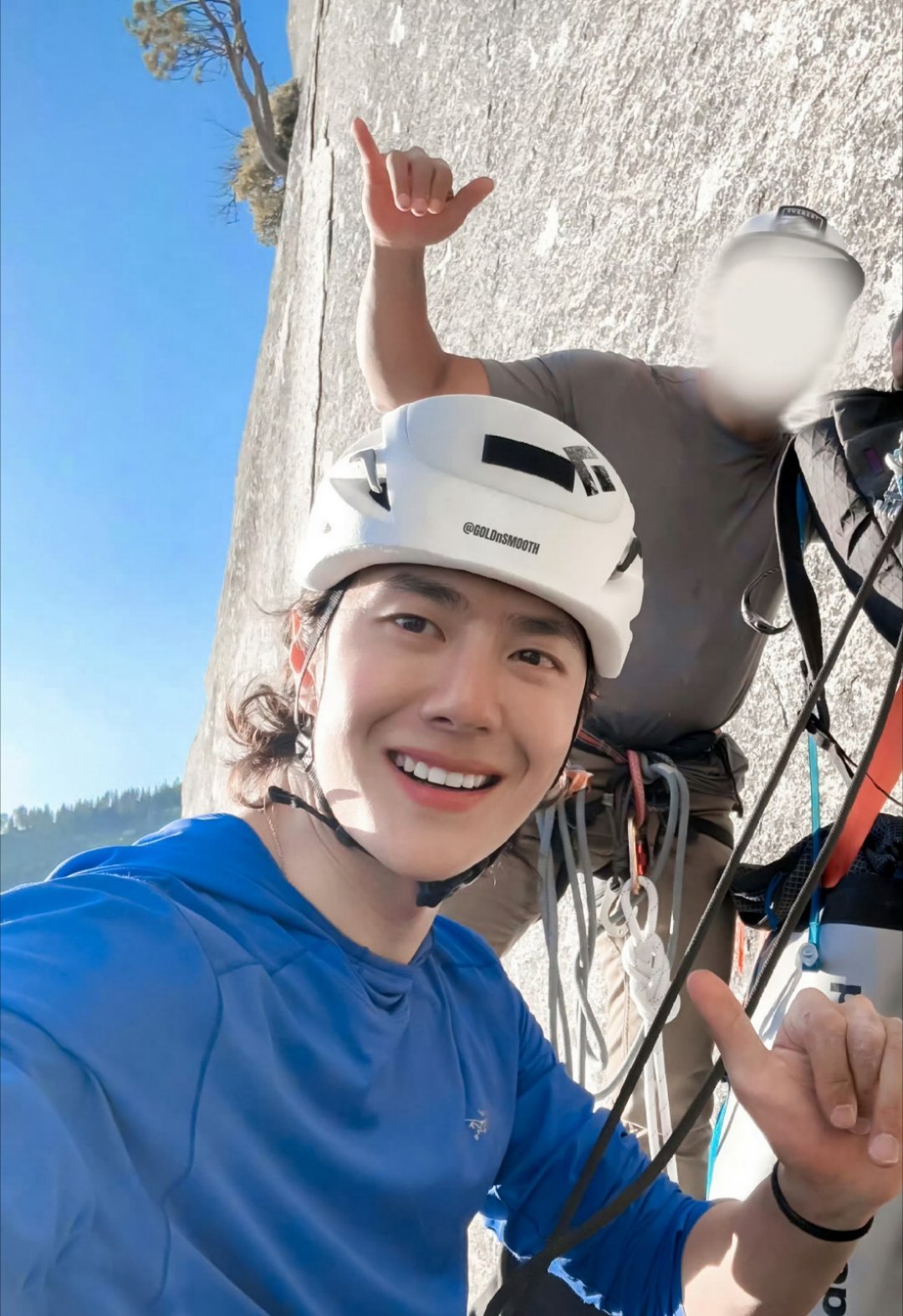 王一博还搁这童话故事呢这个王一博怎么这么萌心入山脉，身落大海，在大自然中感受最纯