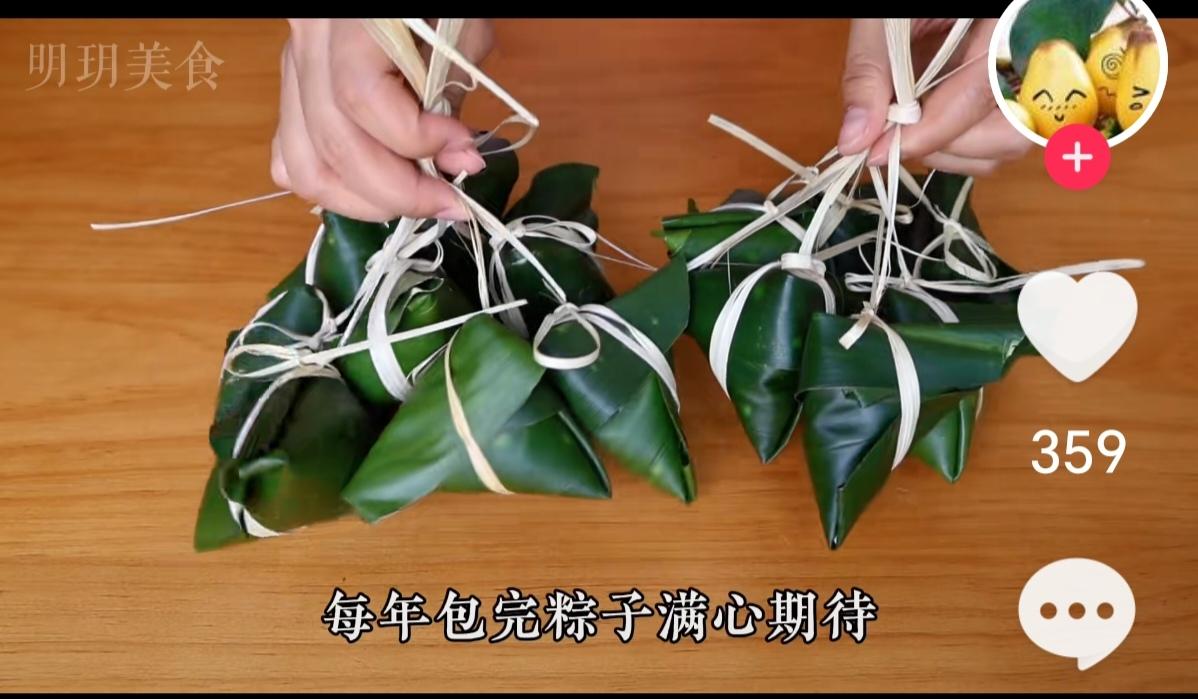 煮粽子时，只用清水煮就错了！教你一招，粽子软糯，营养不流失
 
煮粽子时，只用清