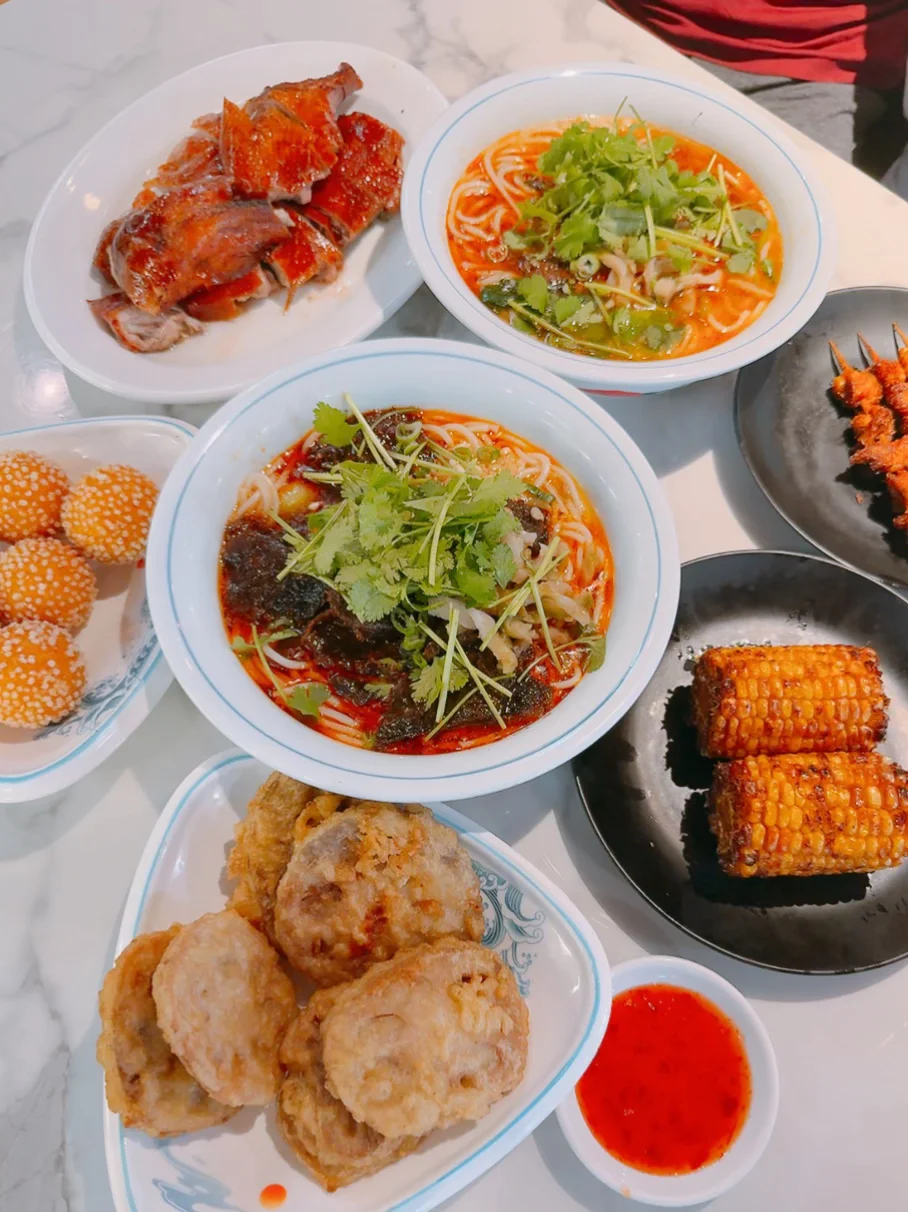 湾区排队王 脆到没朋友! 米粉店15🔪烧鸭