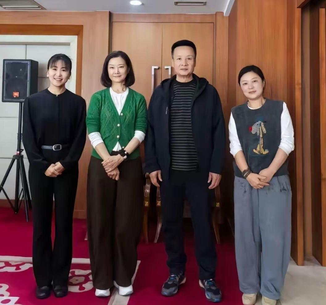 遇见照片“宋祖英”，一位艺术家褪去光环后最本真的样子——从容、自在、不惧岁月
