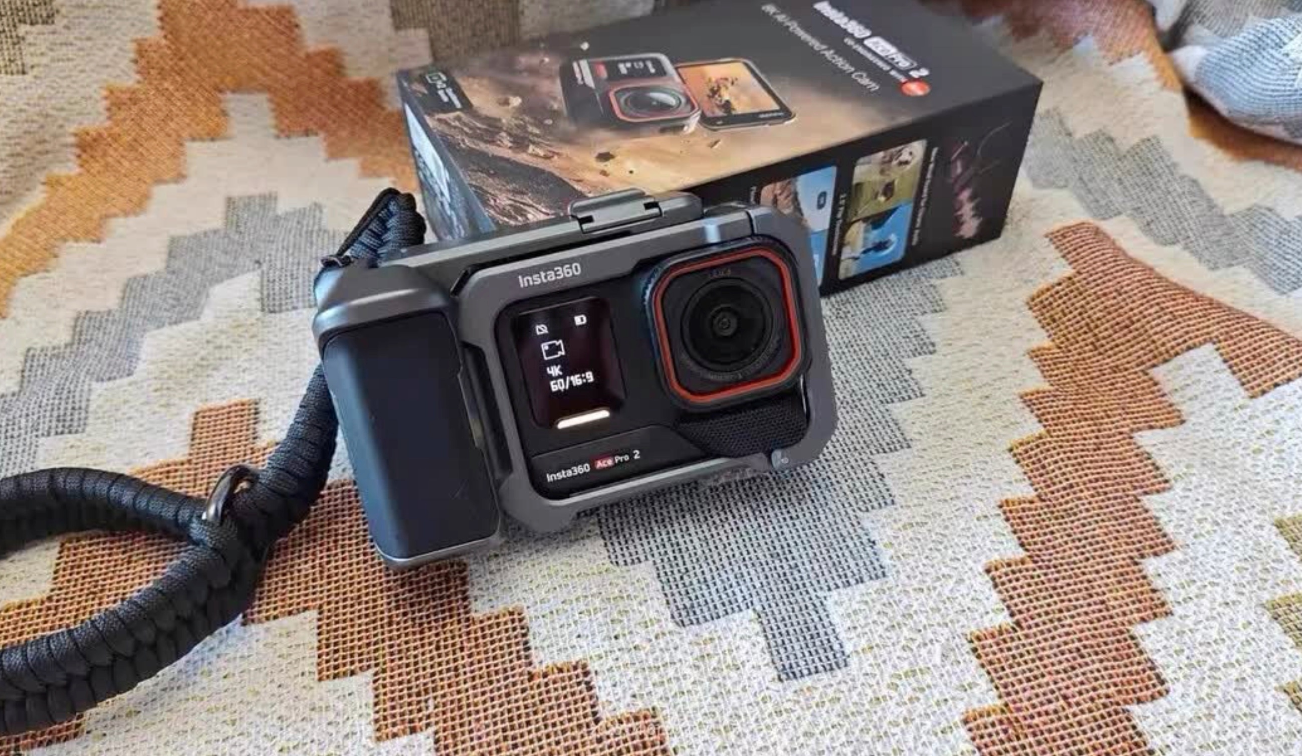 用Ace Pro 2拍了期城市夜骑Vlog，暗光画质惊到我了[桃里桃气]。4K夜