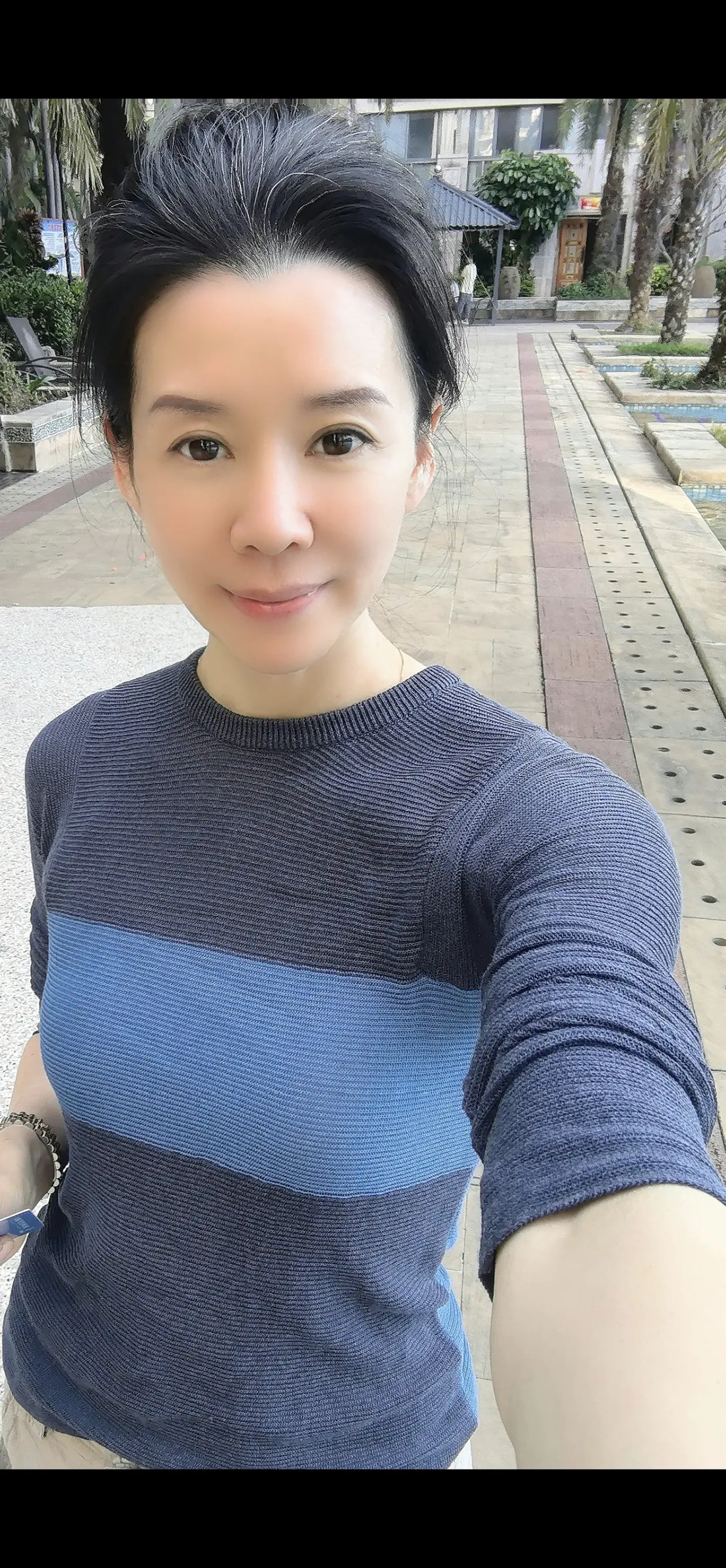 “无论何时，物质要低配，认知要高配，心态要顶配…”