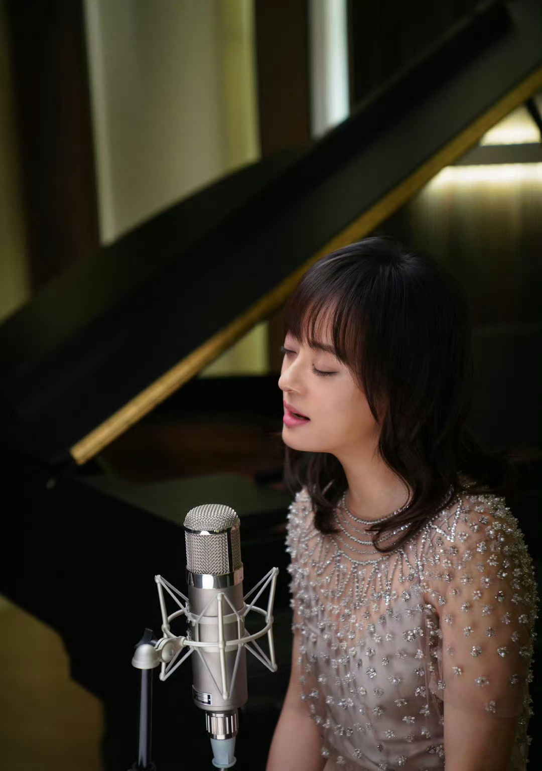 孙俪可惜爱人上线孙俪在社交平台分享新曲：“我唱的歌《可惜爱人》[耶]” 新歌来喽