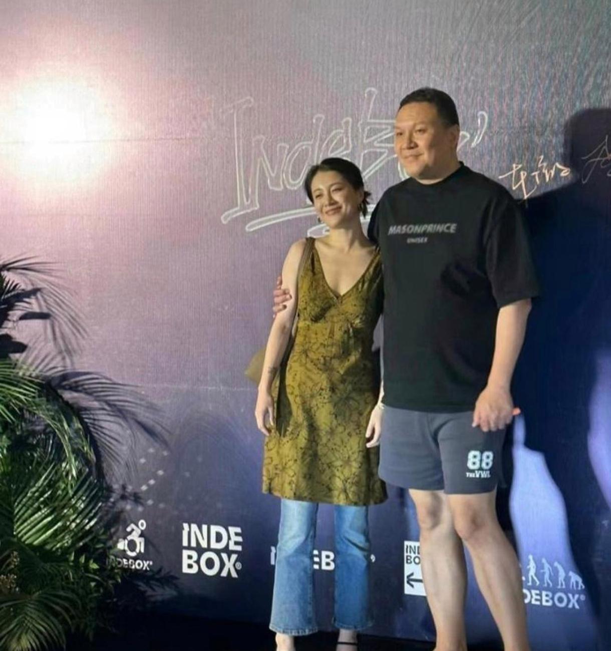 事实证明，头发放下来更好看 ​​​