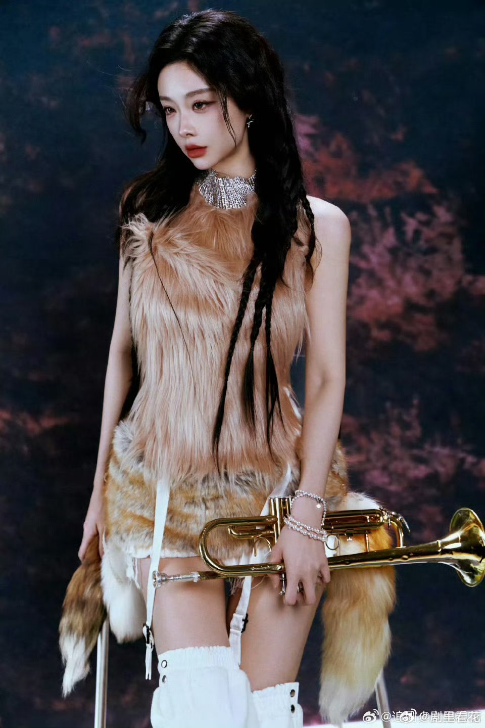 喻言求夸北京春晚舞台表现 被喻言的声线狠狠拿捏！独特嗓音被夸像余华小说般有叙事感