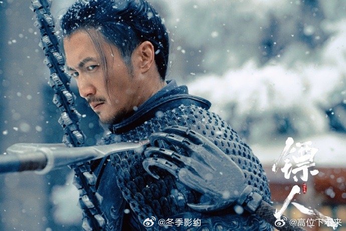 吴京谢霆锋这段是现挂 吴京谢霆锋这段现挂太有戏！高手过招无需多言，动作眼神全是交