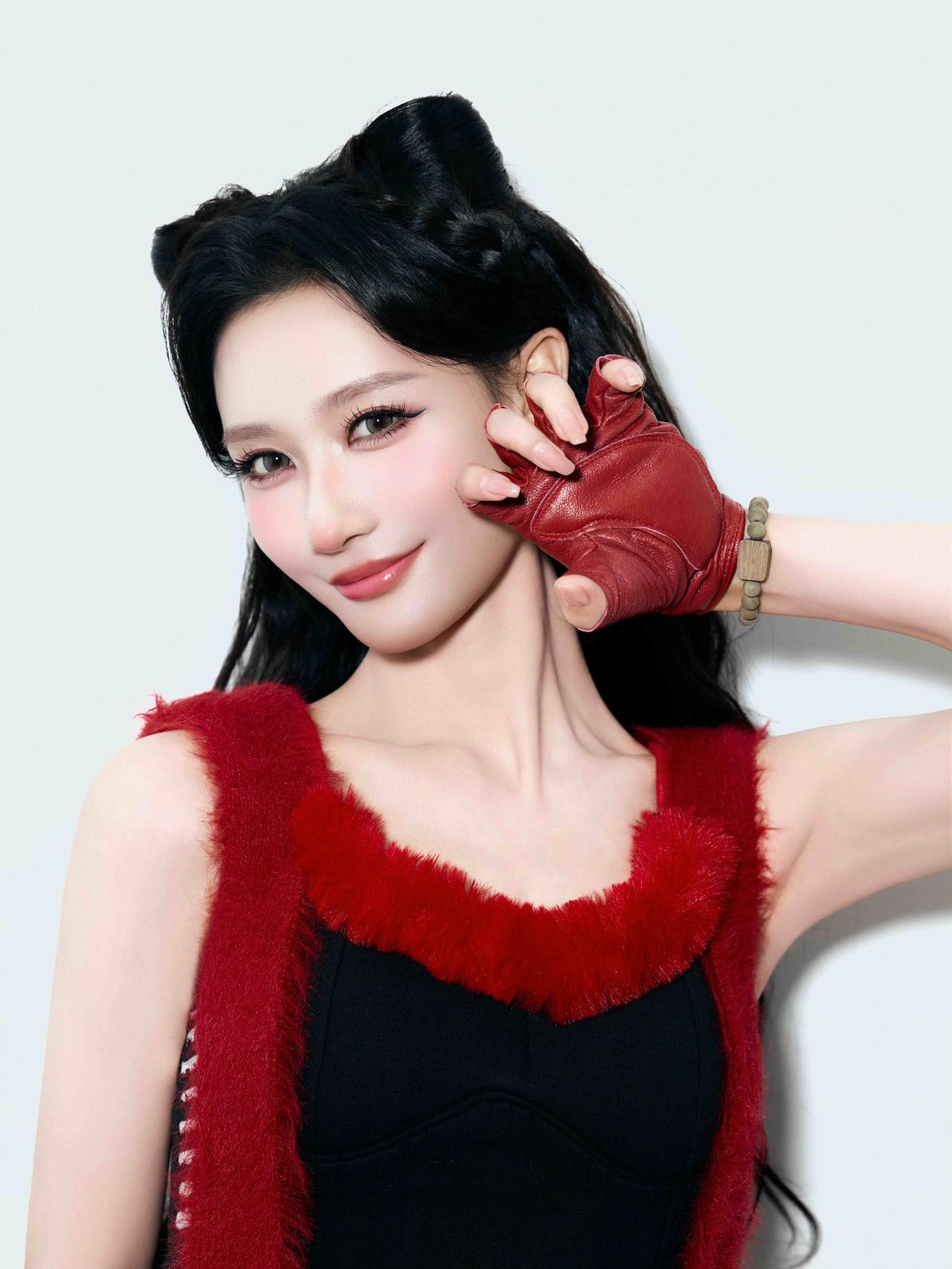 不认识何宣林，但是这段歌曲分part可以载入浪姐“史诗级”宫斗了。很低级的精明，