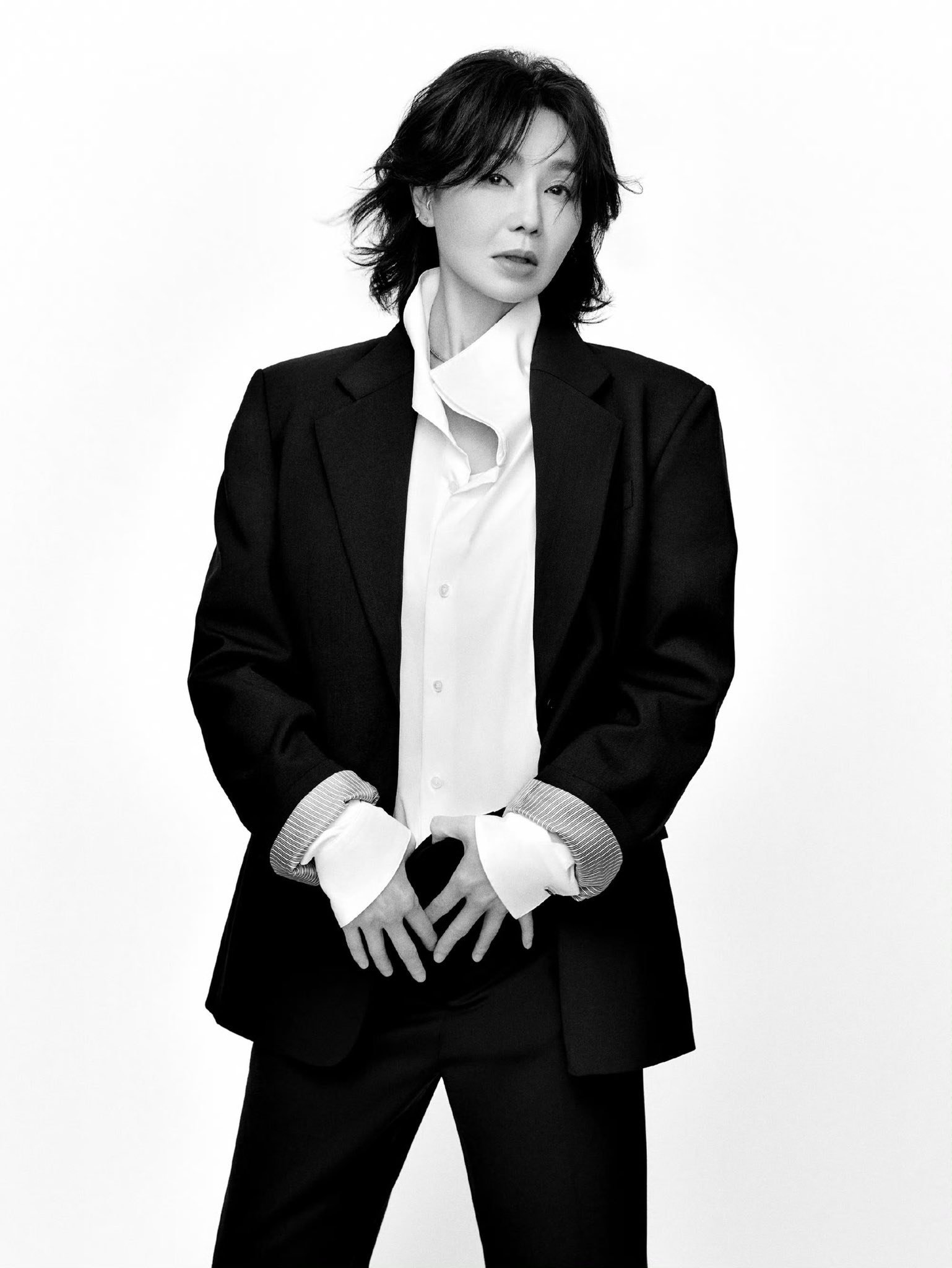 张曼玉，帅气。 