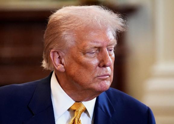 急了，美国公开喊话中国

特朗普自己单方面宣布，5月要来中国访问。这事儿，听着就