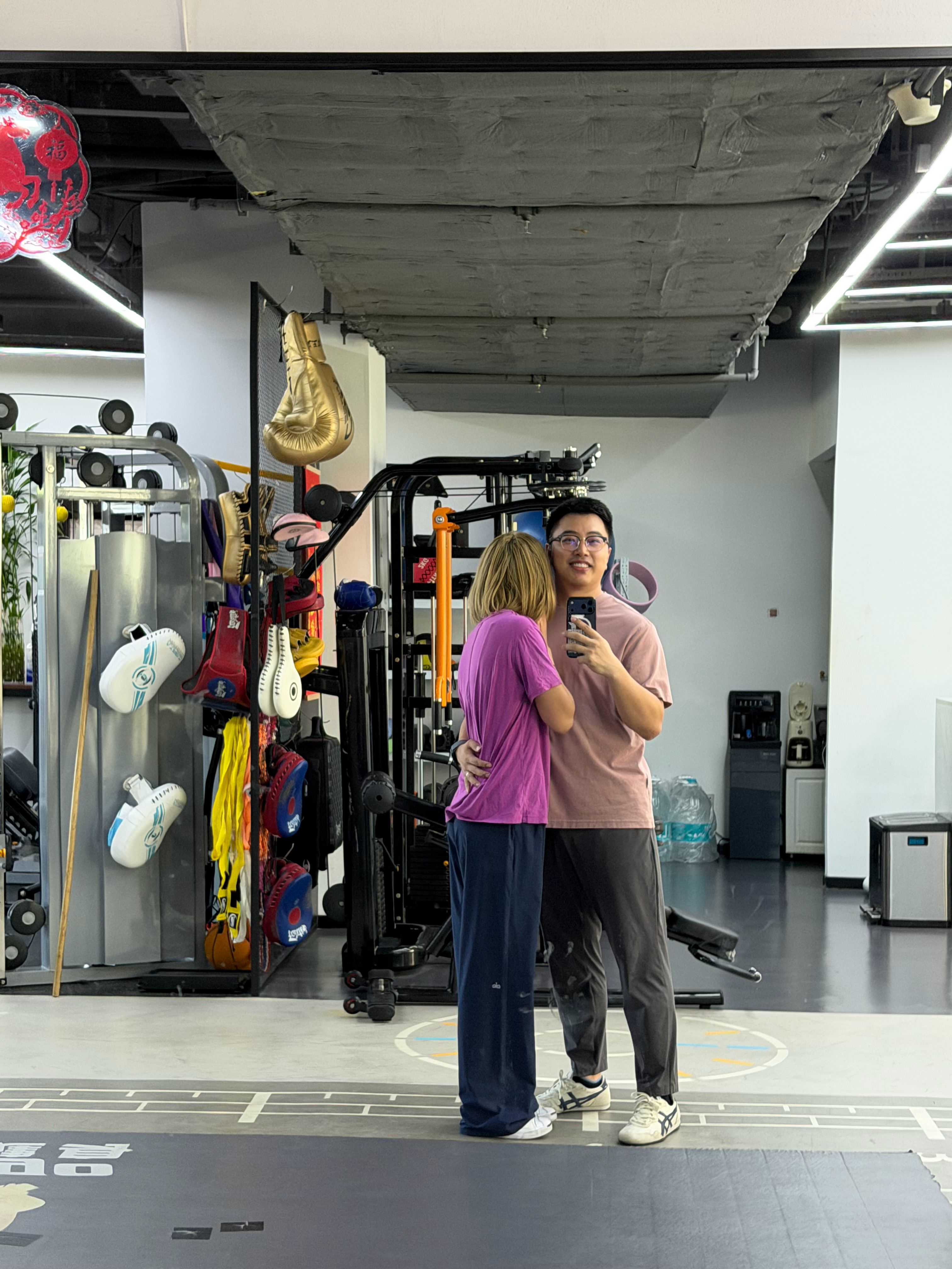 村上春树作息健康到逆天搞创意工作的人不要把自己焊在电脑桌上，多溜达多运动多呼吸新