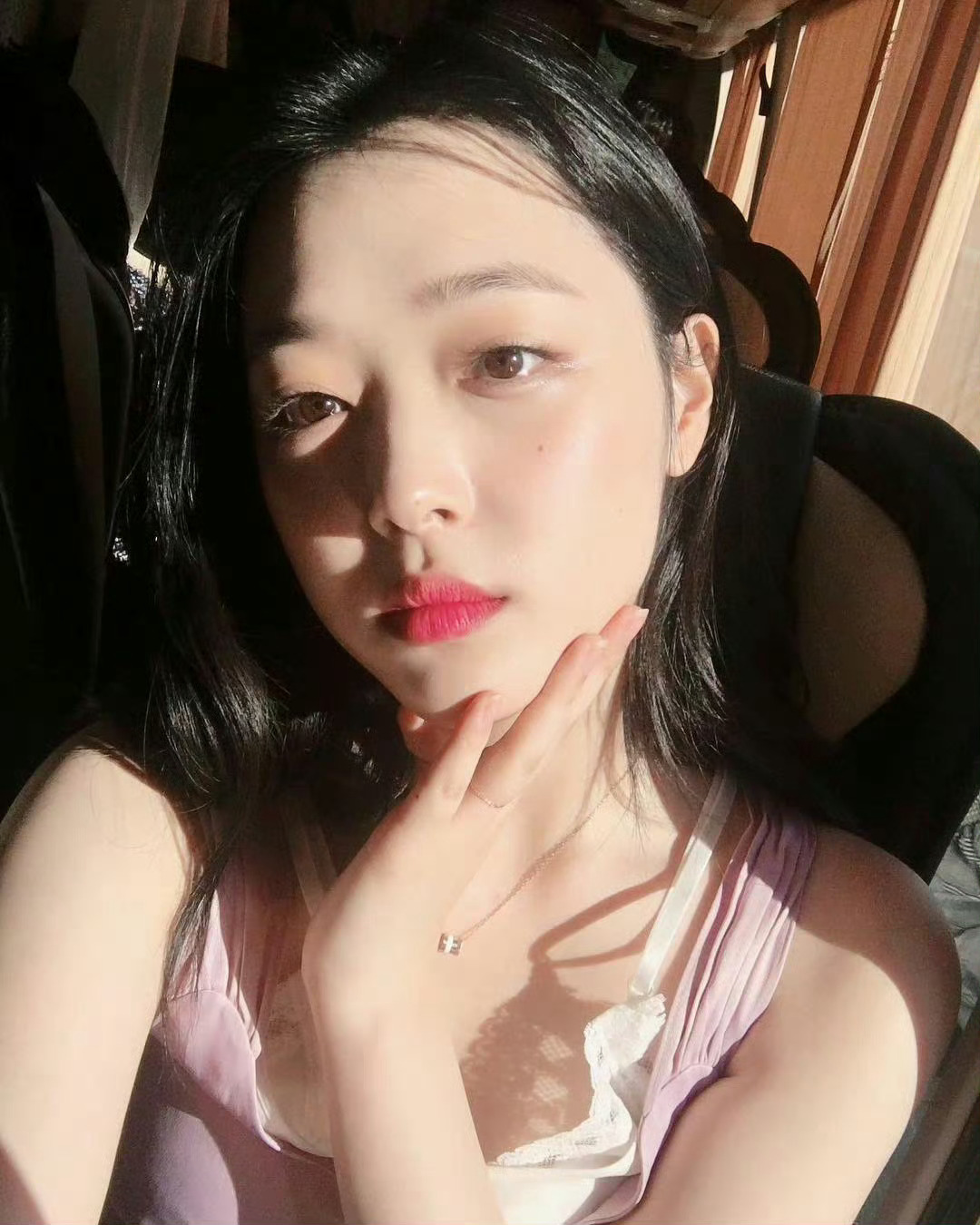 崔雪莉 崔雪莉头像 致美丽的崔雪莉 180702 INS 🍑 “柏林💕”在德