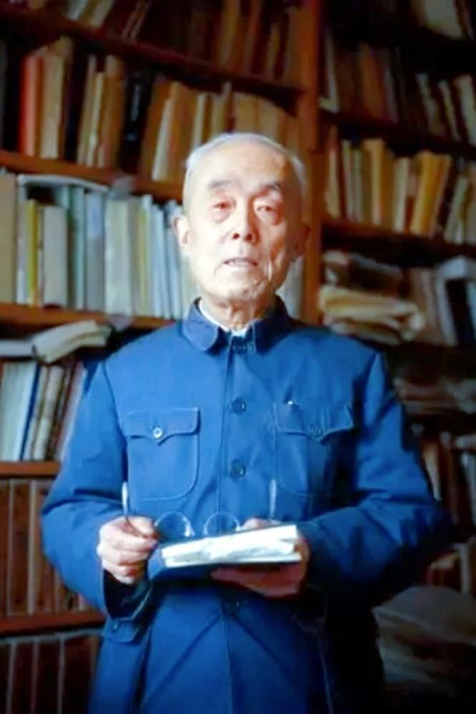 季羡林说过一段话：“大多数的人来到世上都是凑数的。为了一口吃的，天天奔波操劳，绞