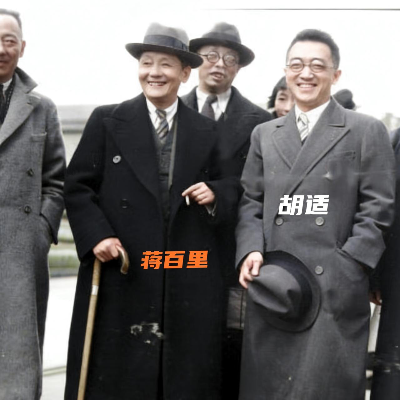 1930年，钱学森的岳父蒋百里与胡适相遇同框，留下了这张难得一见的珍贵合影。镜头