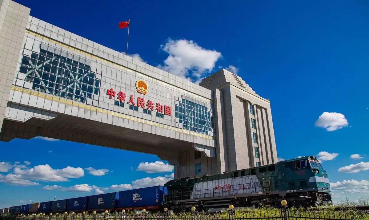 普京在上合峰会上释放一个重要信号：如果中国认为合适，俄方愿推动免签政策永久化。一
